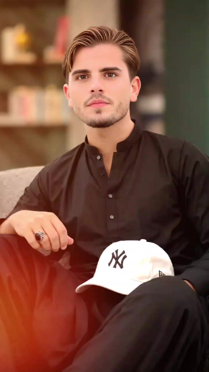 @Shahid🔥🫶🚬Khan 🥃🥀