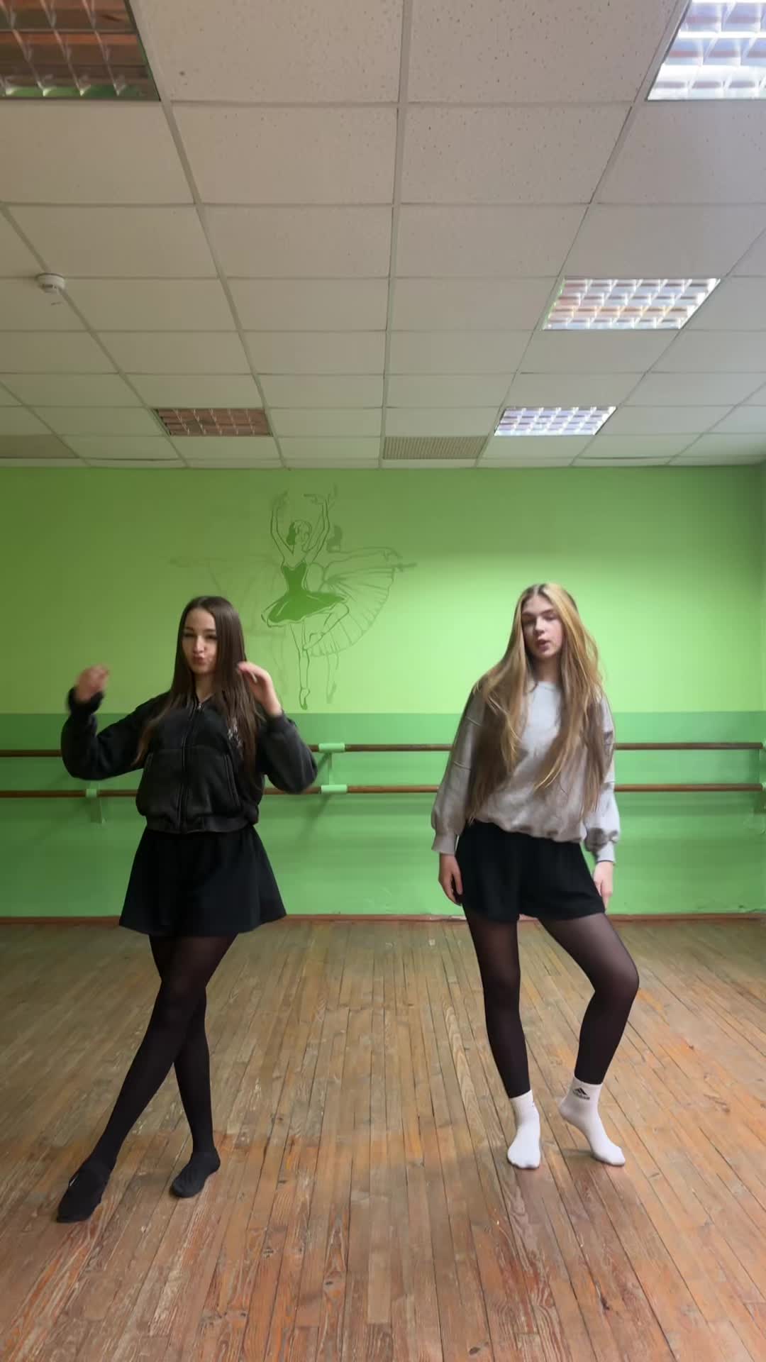 @niceuniforms