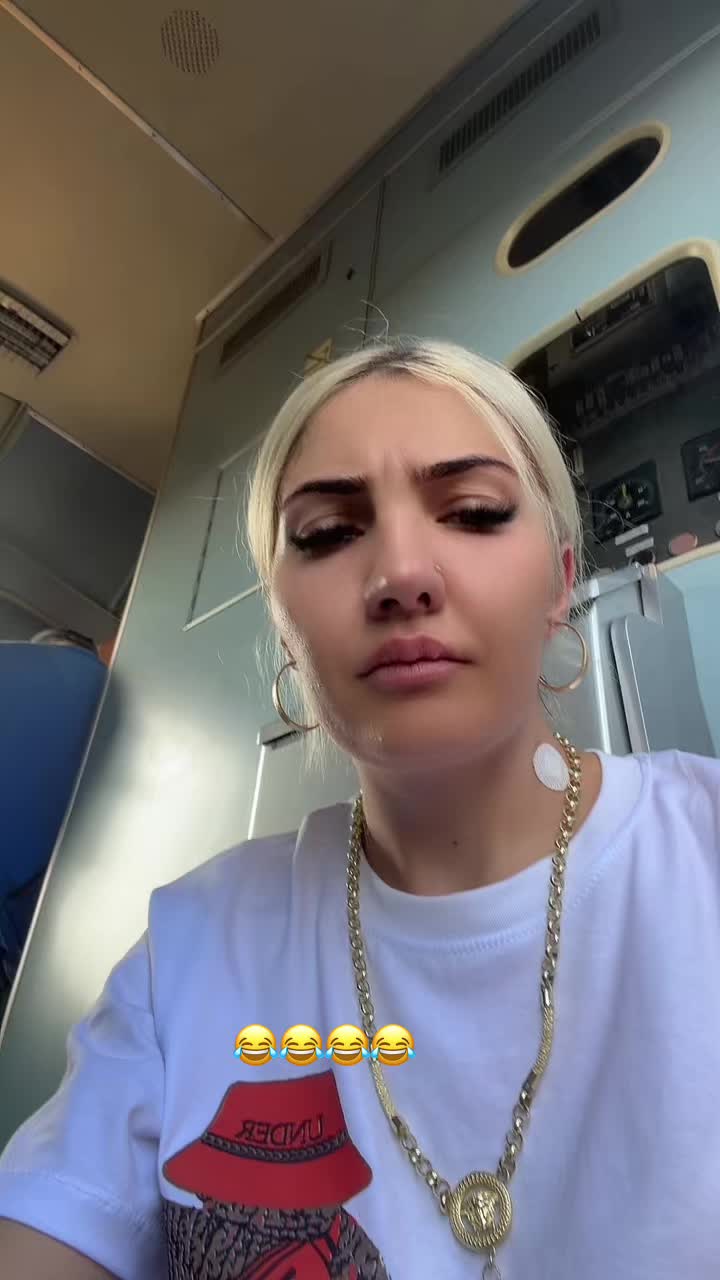 @Alexandra Nikolas Ianis