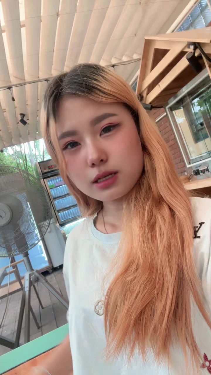 @Valeri…”๐๐