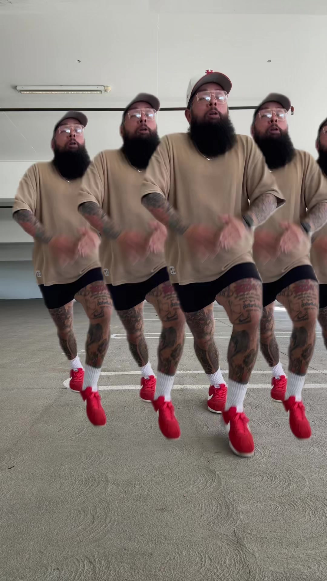 @JohnMiSO