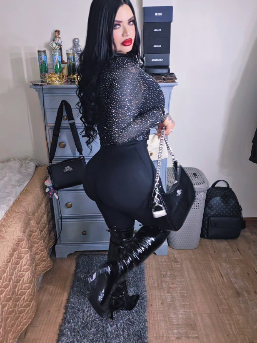 @𝕸𝖊𝖑𝖔𝖉𝖞 𝕼𝖜𝖊𝖊𝖓