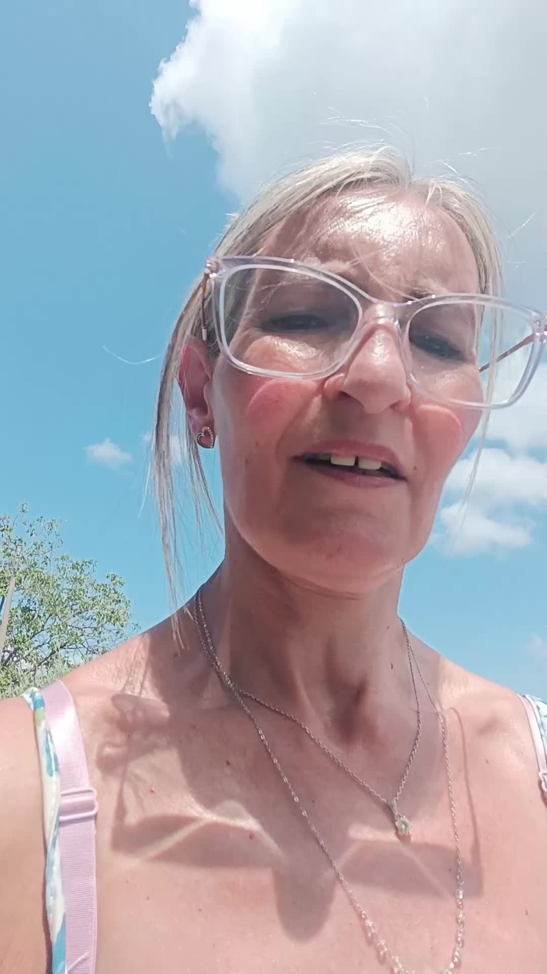 @Tindarelladiluna