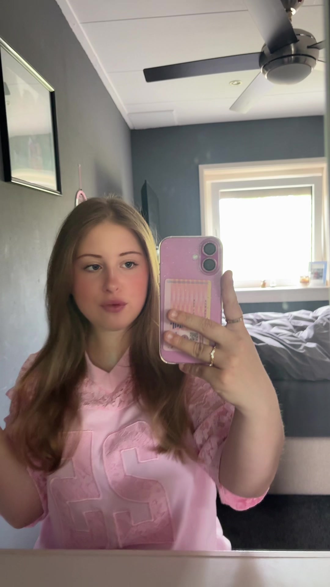 @Caitlin_0344