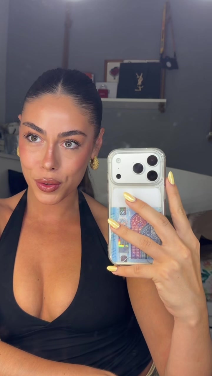 @Laura Valero