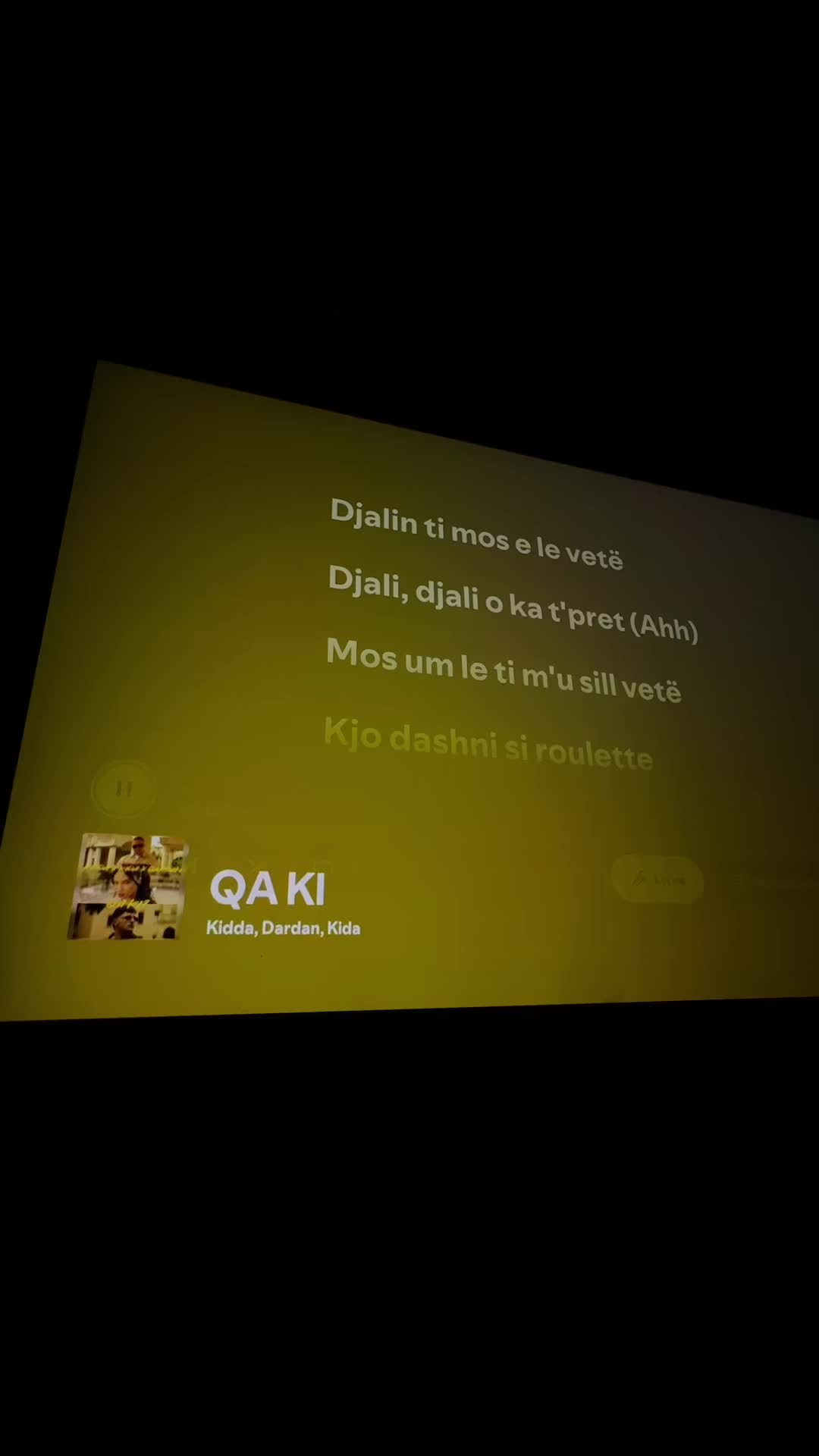 @🎧