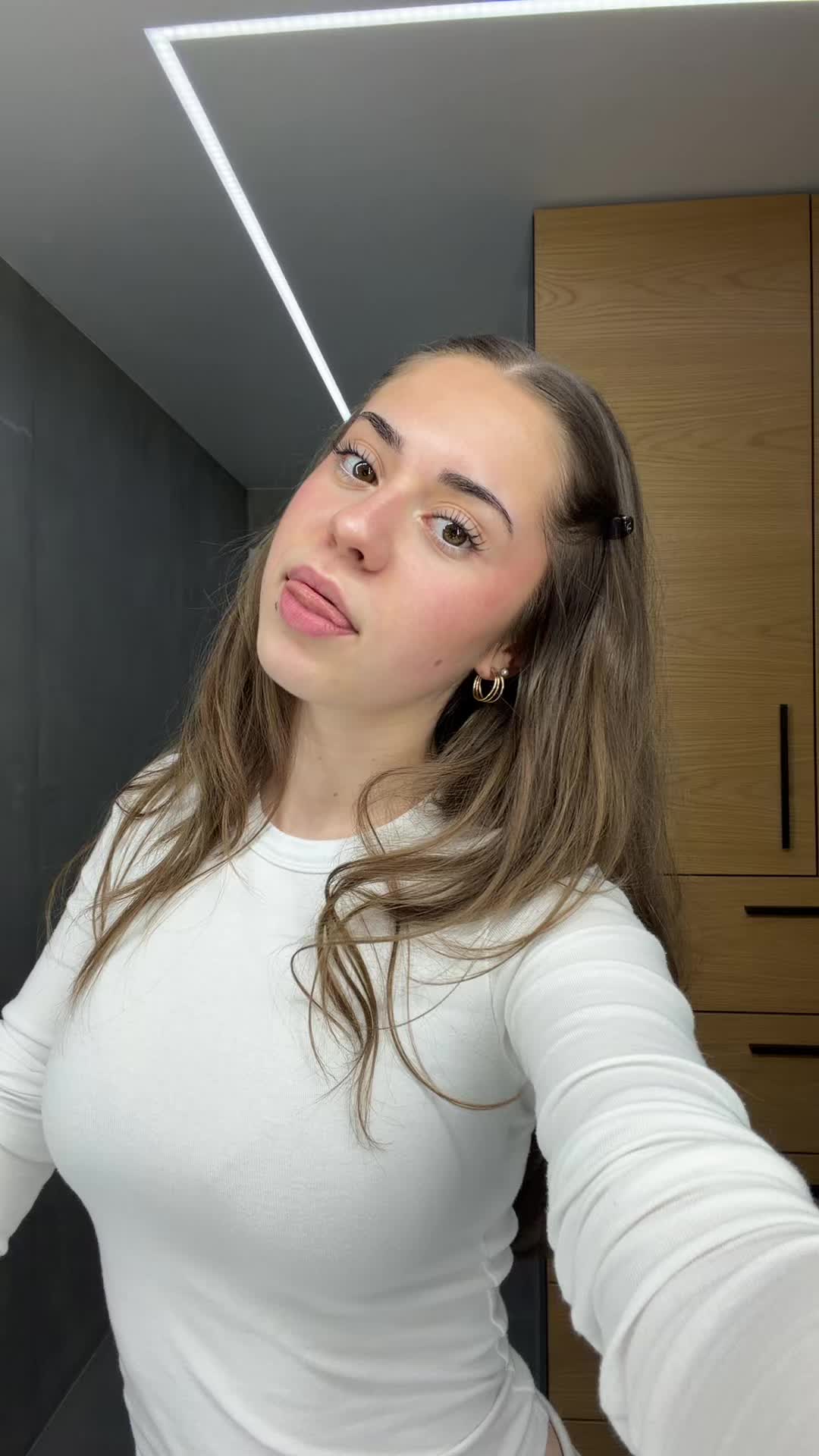 @fiona
