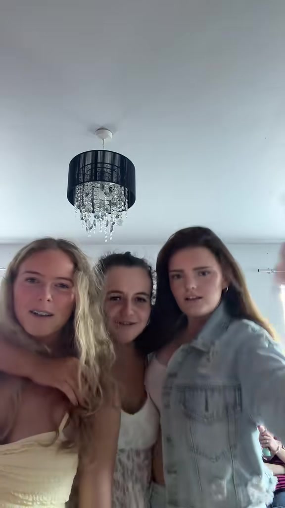 @AlishaByrne