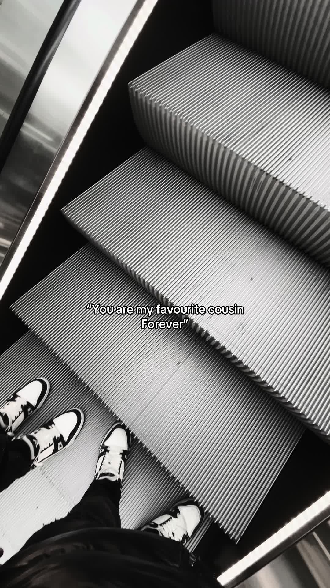 @𝐂𝐚𝐥𝐥 𝐌𝐞 𝐓𝐨𝐧𝐢