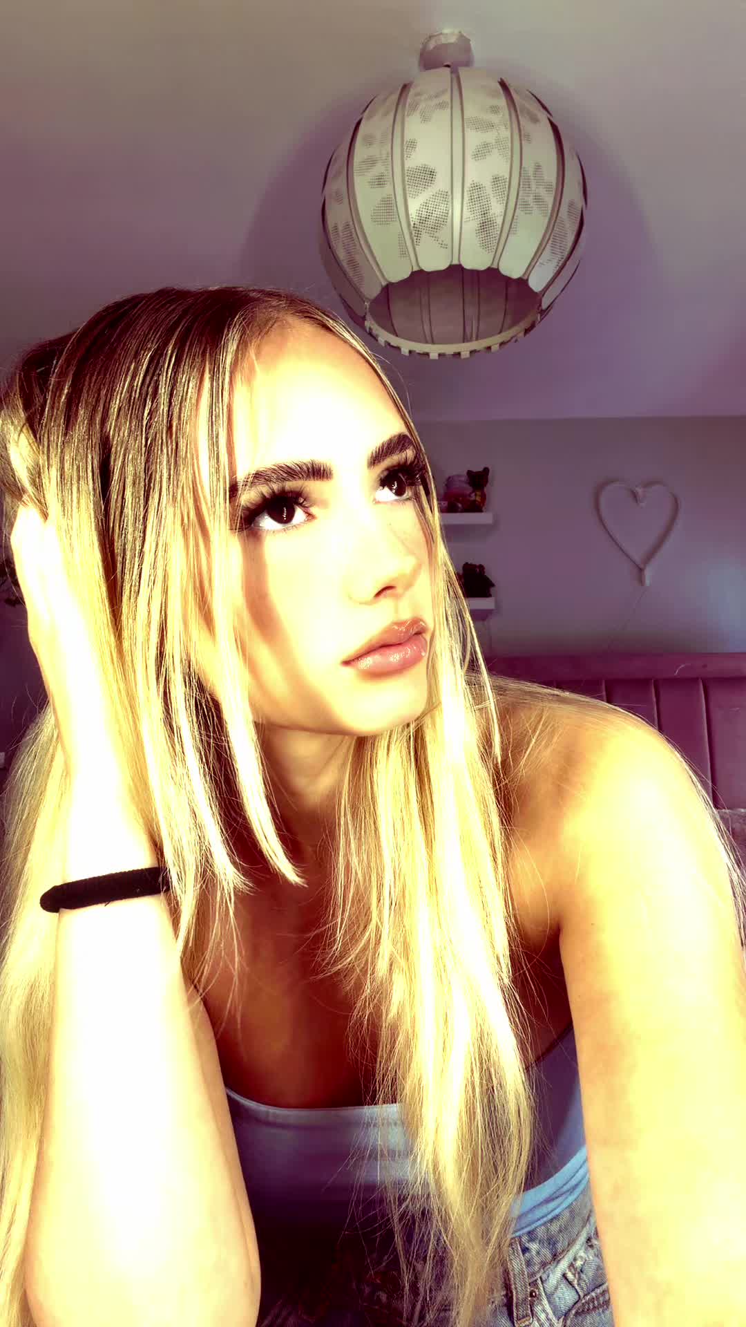 @Aurora 🌷
