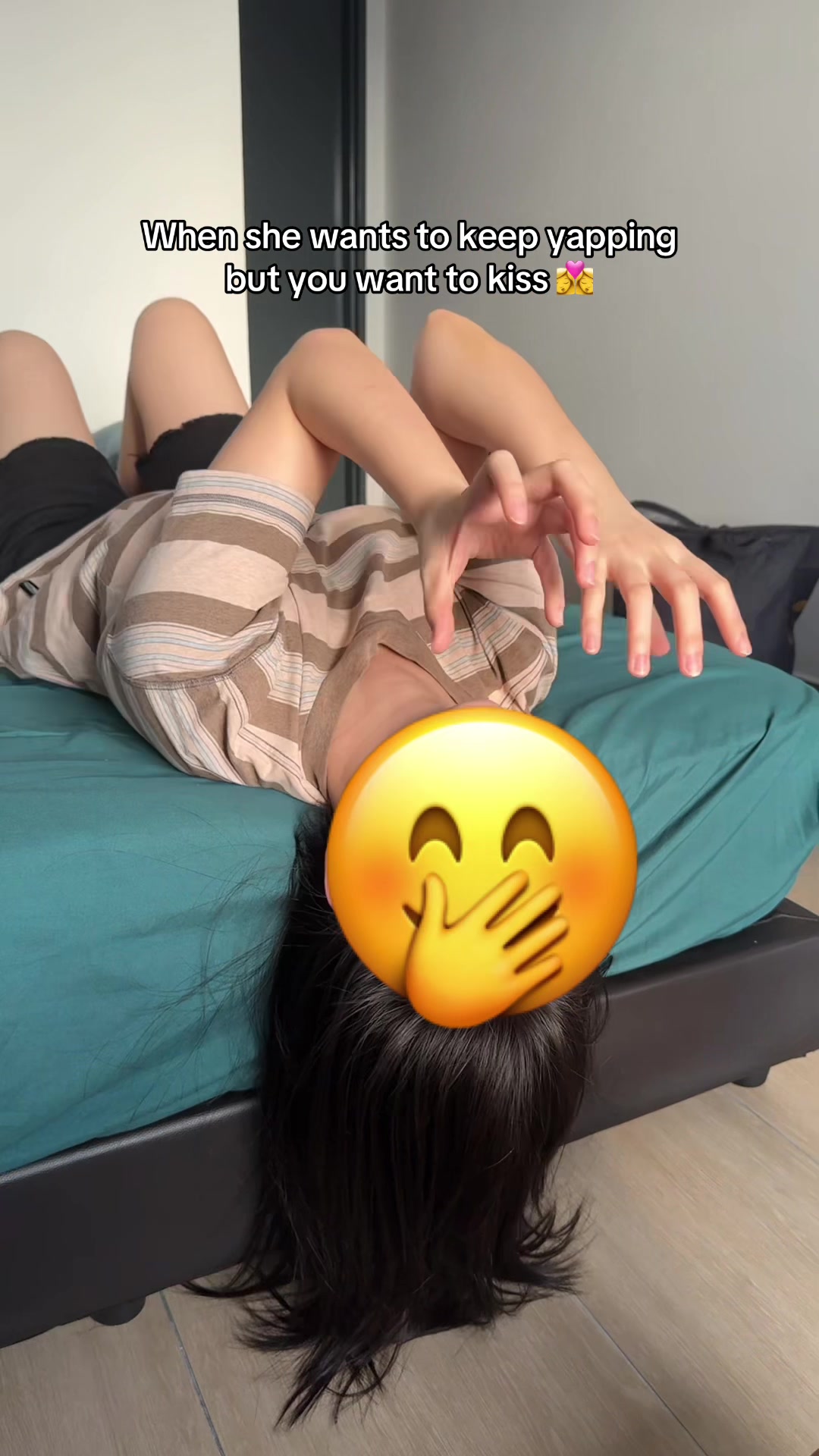 @mitunasree 🥀👩&zwj;❤️&zwj;💋&zwj;👩