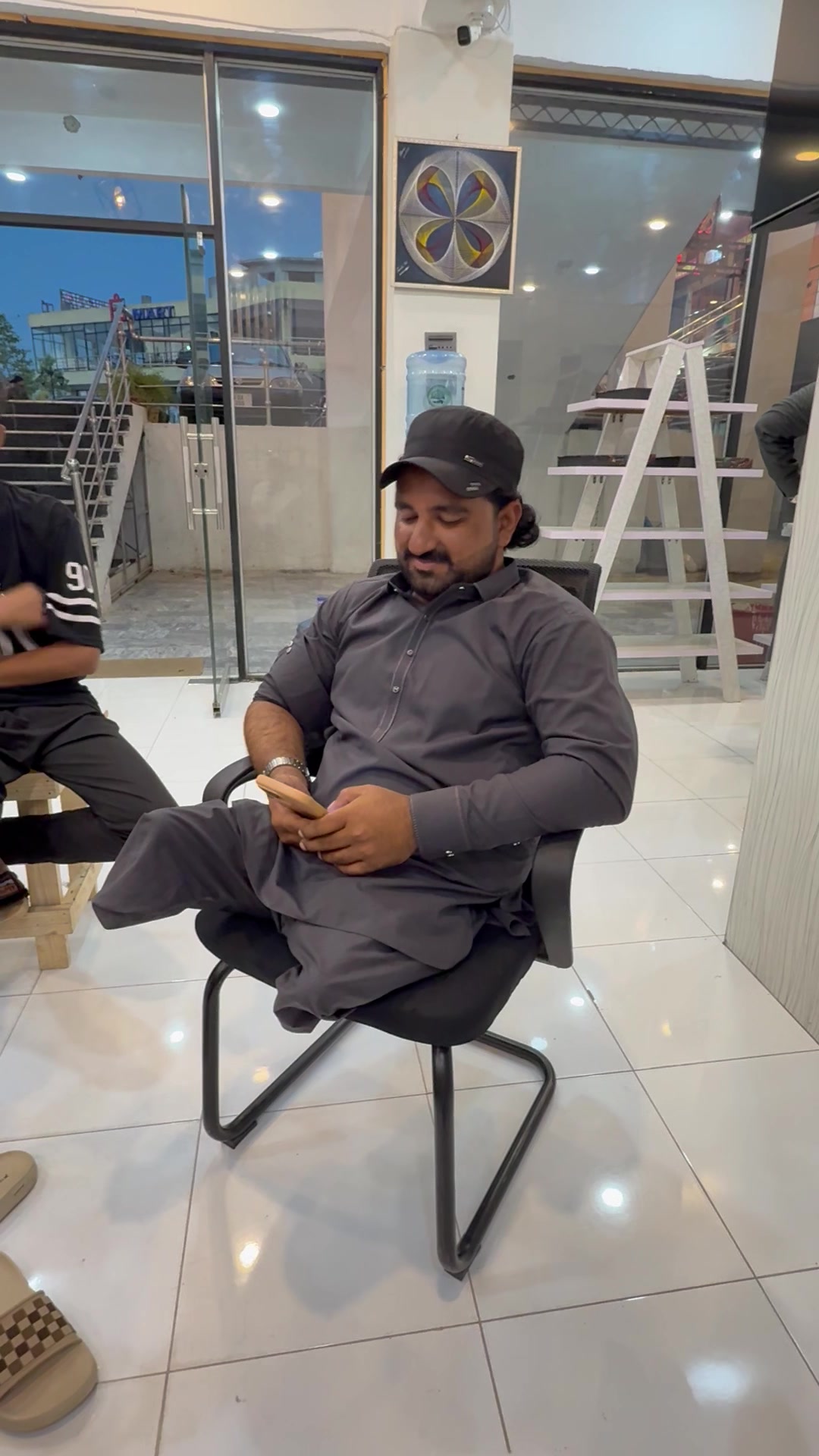 @hafeezm17
