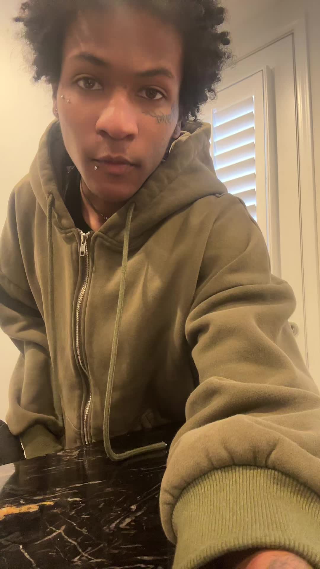@kkvmryn