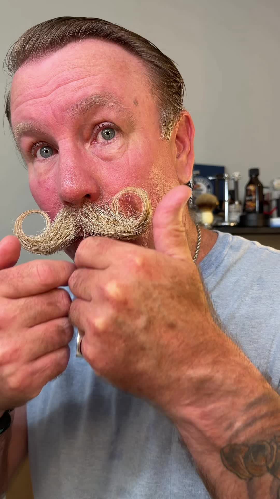 @Bobandelliothismustache