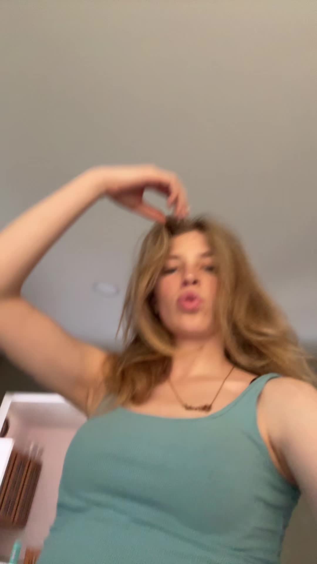 @Liv