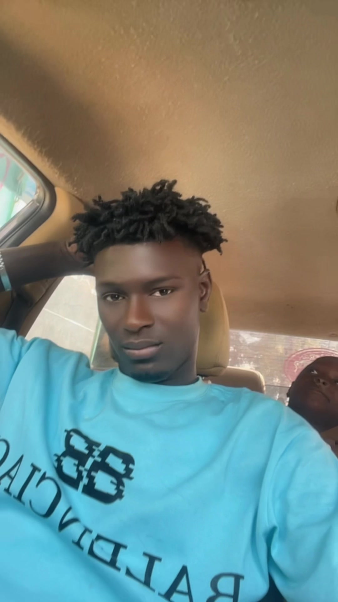 @Pape Diouf🛍️