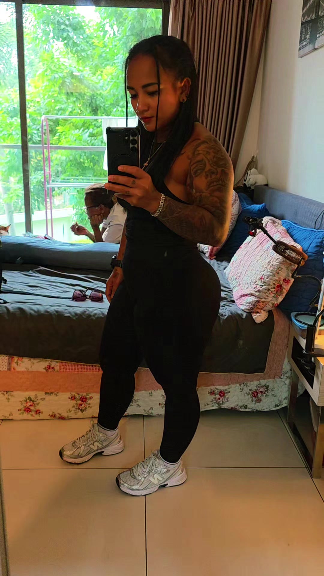 @Nisakon