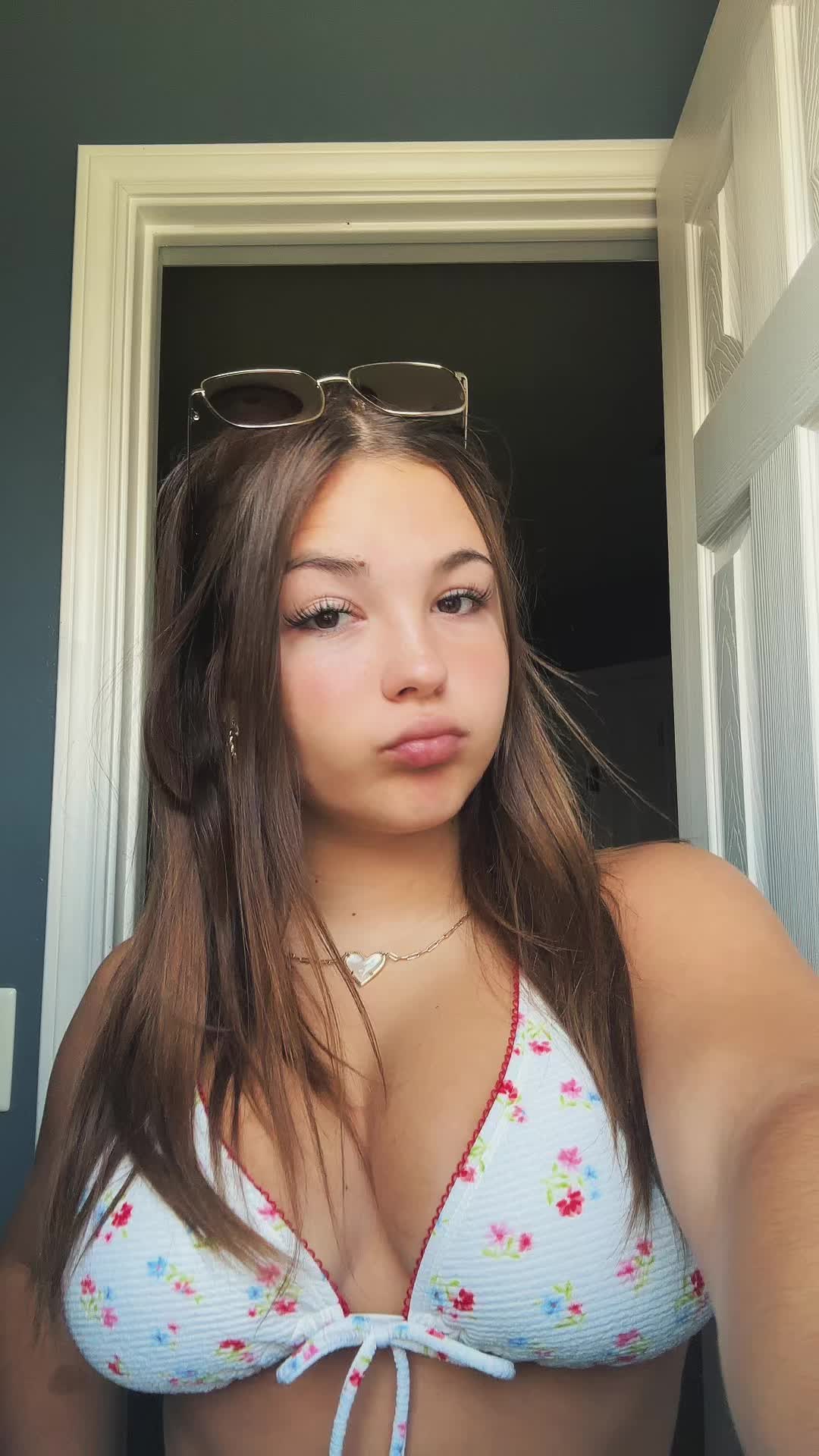 @nessa_477