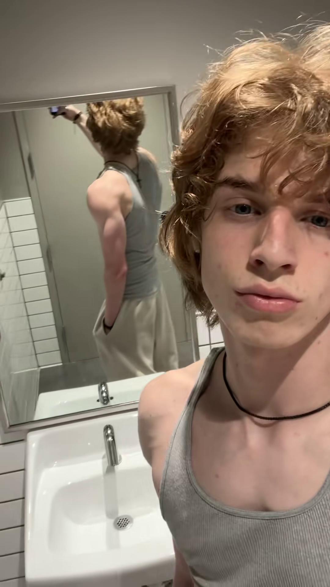 @T
