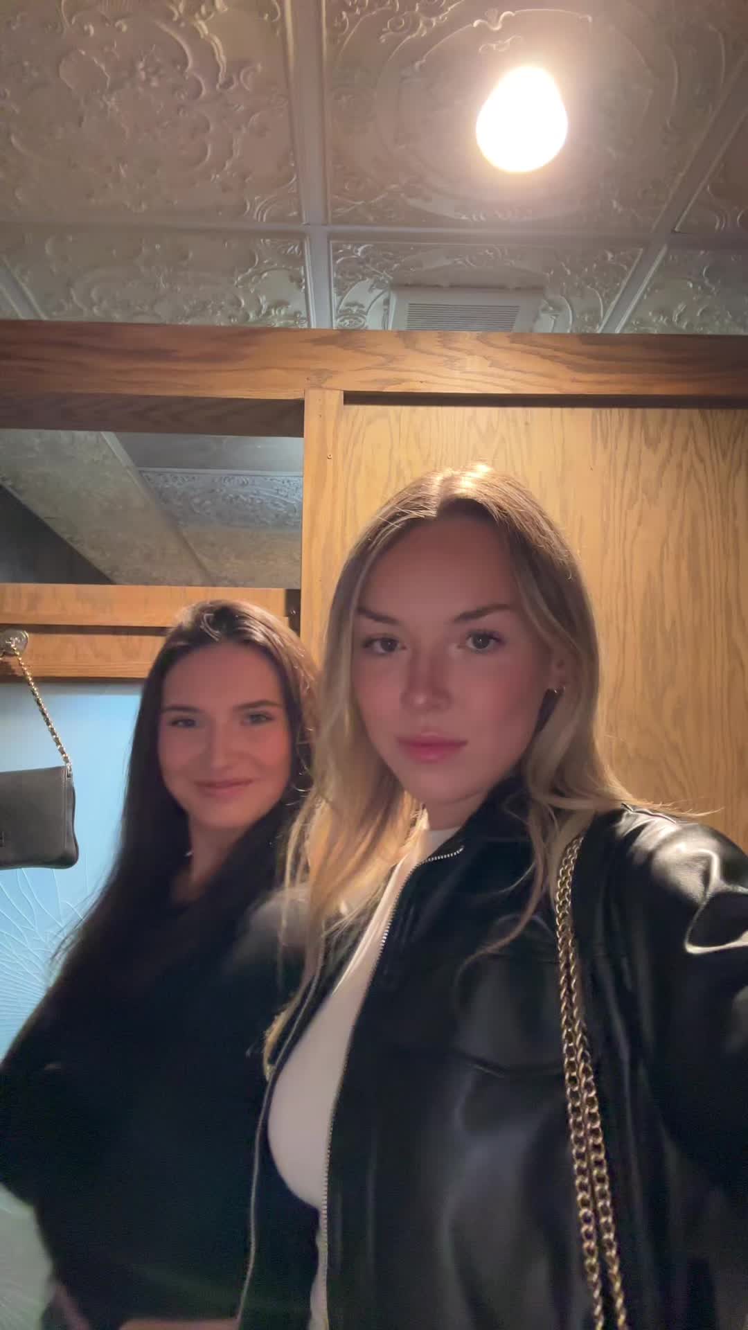 @julialov