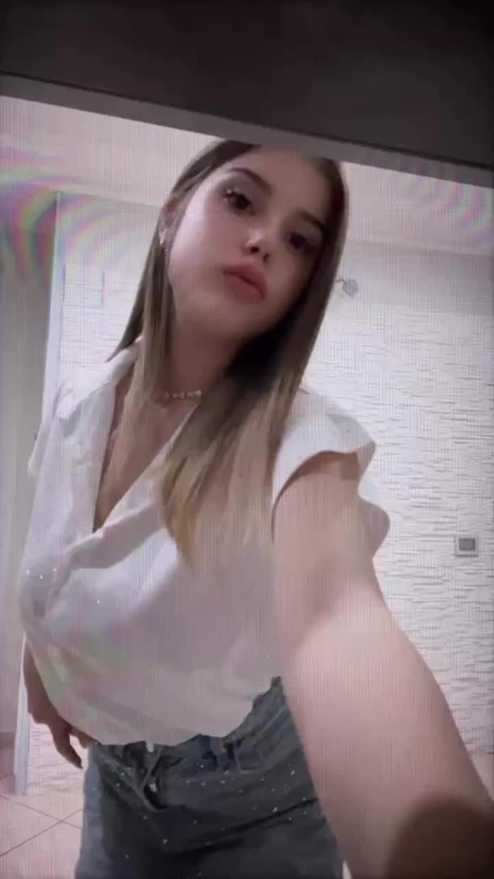 @𝟷𝟿