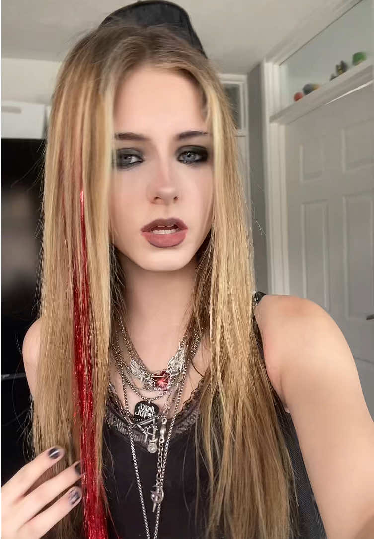 @𝐋𝐈𝐋𝐒🎸