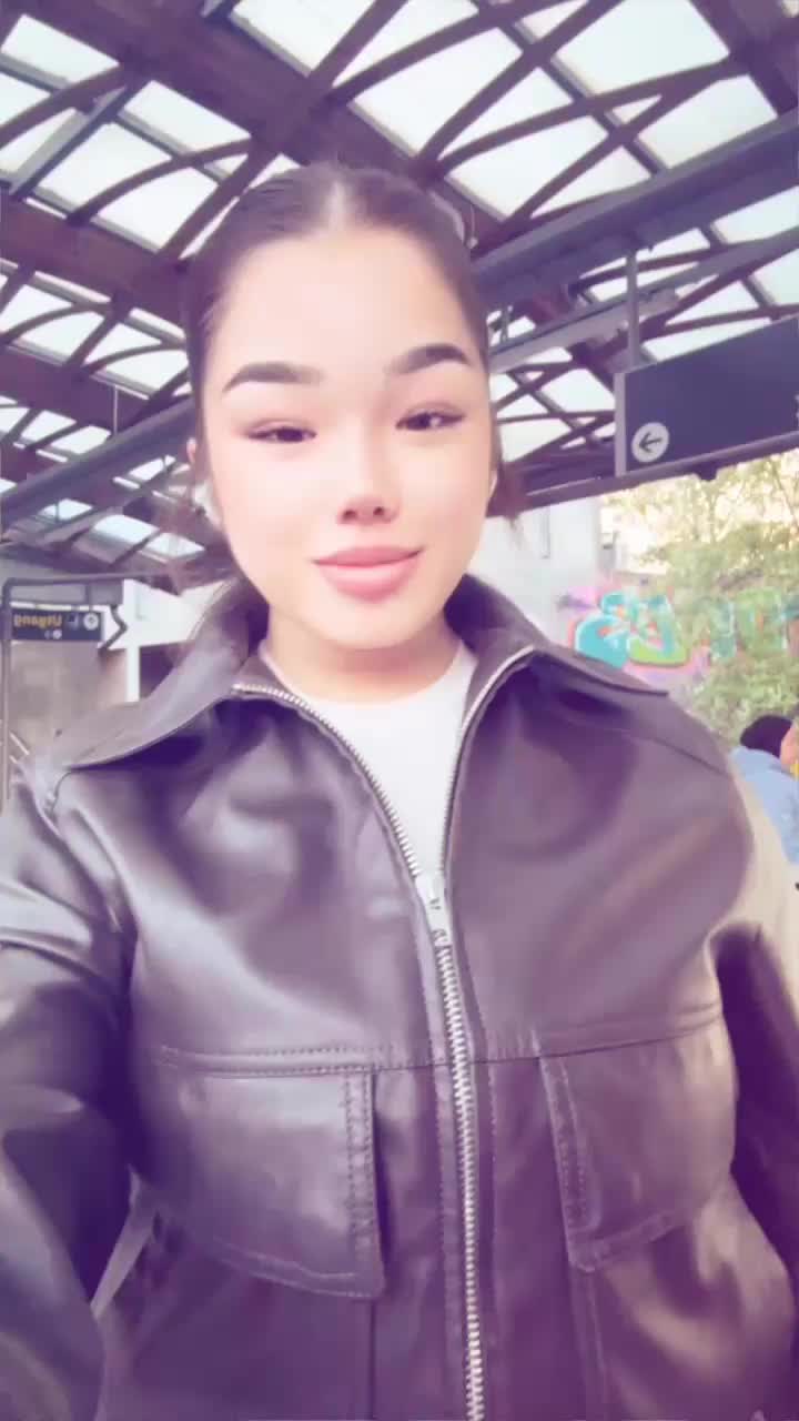 @𝐸🍓