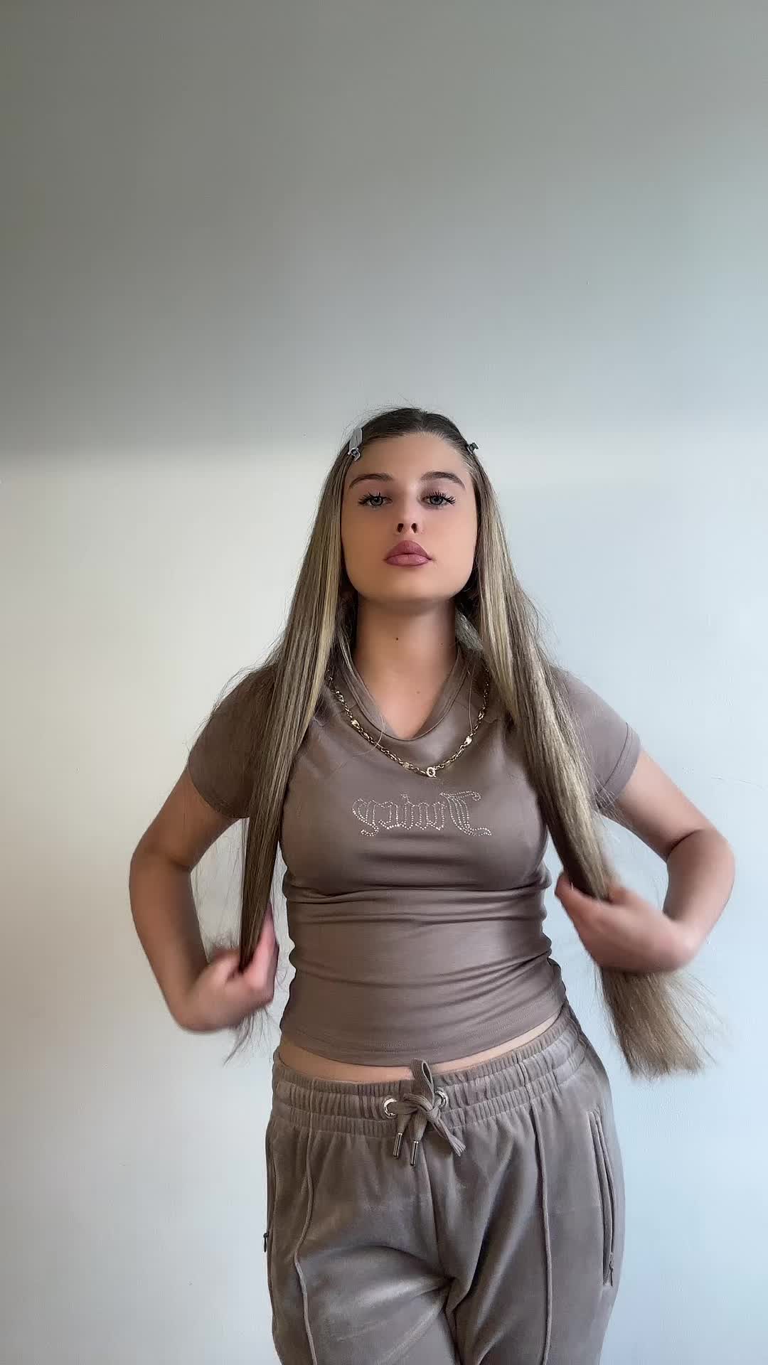 @ℋ𝒪ℒℒ𝒰̀ℬ𝒪𝒱𝒜̀ 𝒩𝒶𝓉𝒶𝓁𝓎́