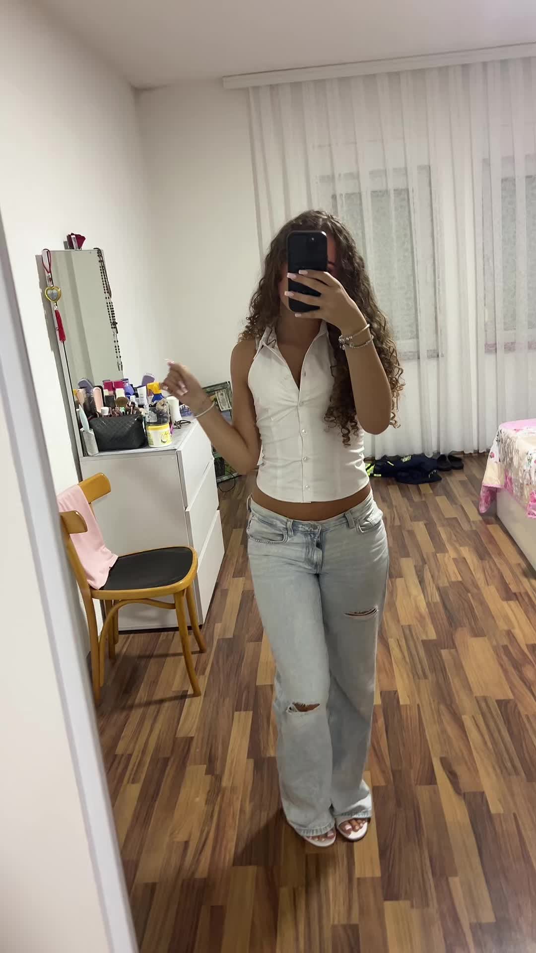 @️