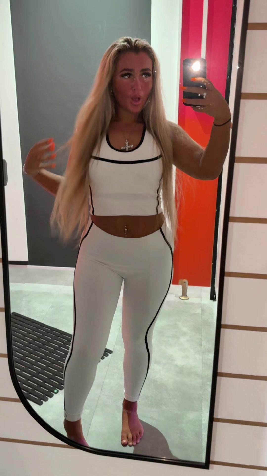 @R👸🏽