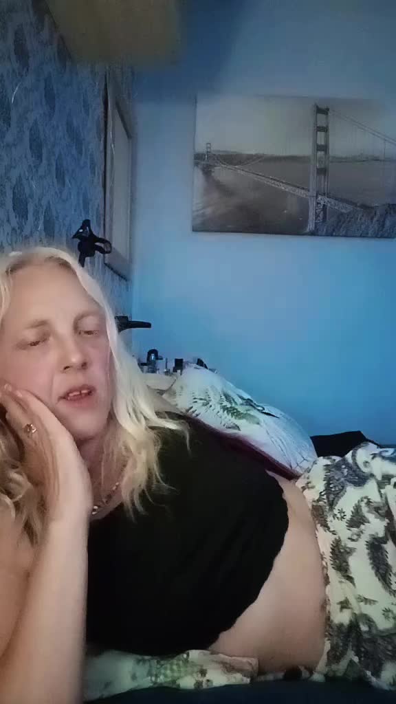 @ᗩᘻᖻ 🌹