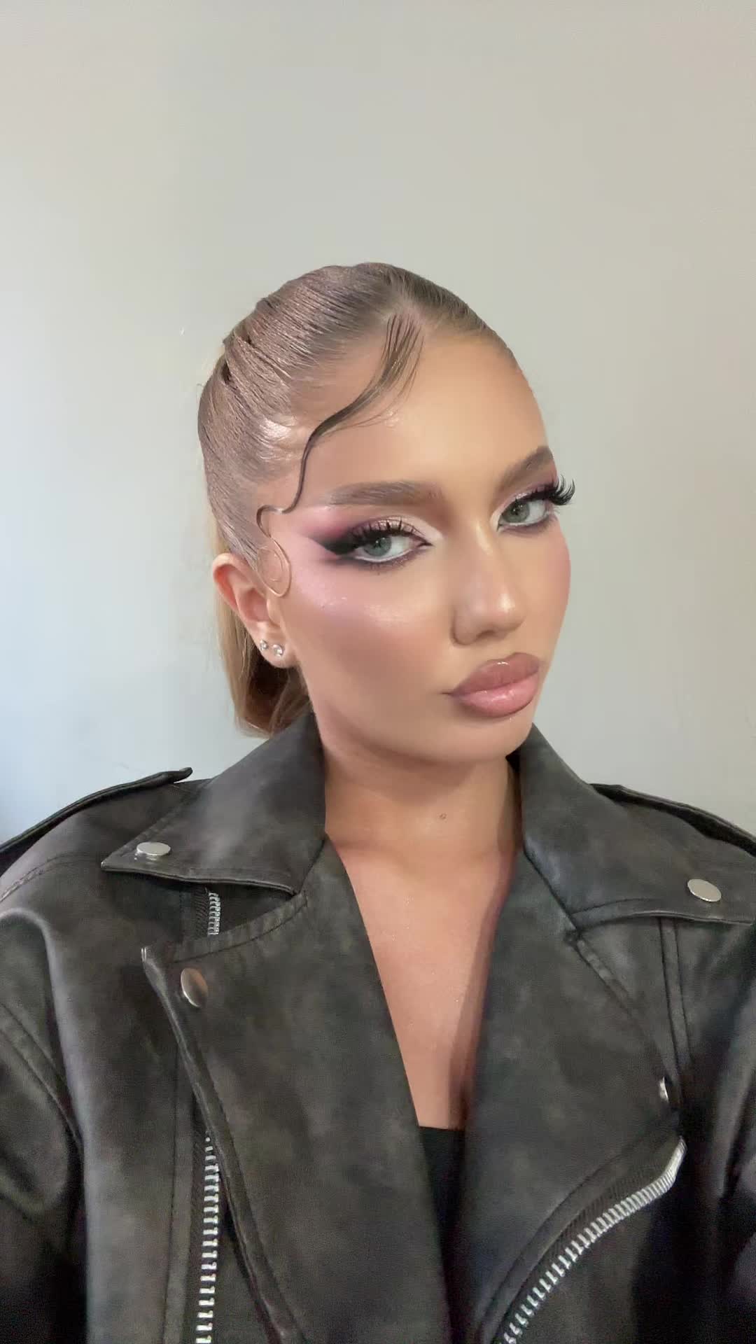 @alexia
