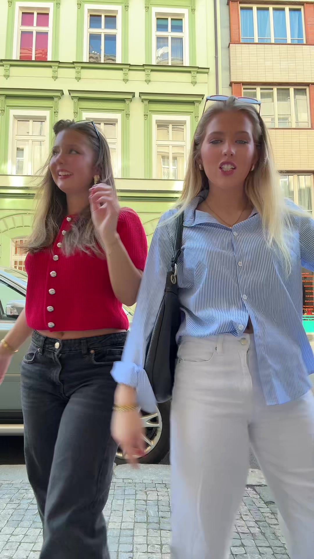 @Emma Thol&eacute;n