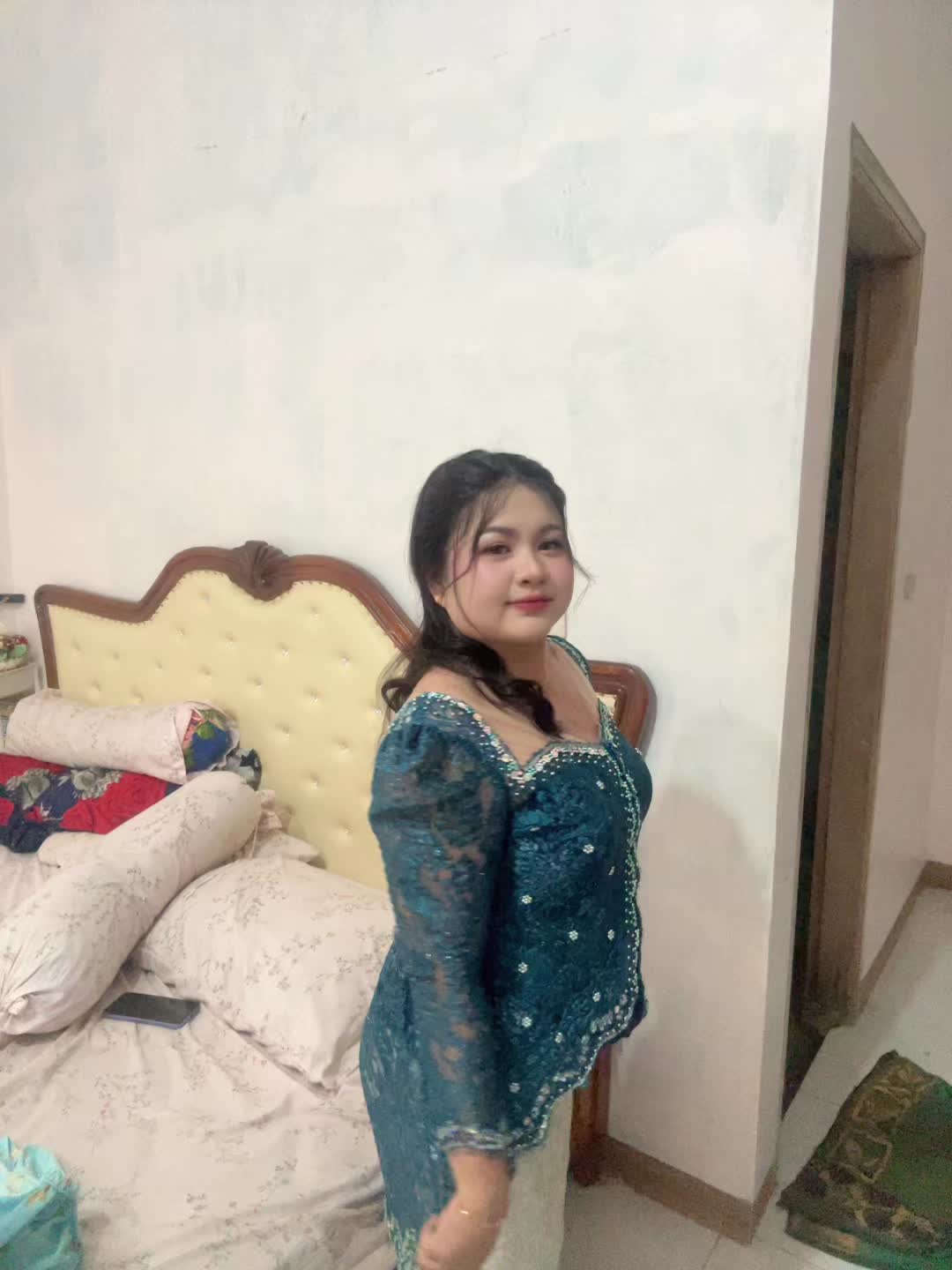 @Sis