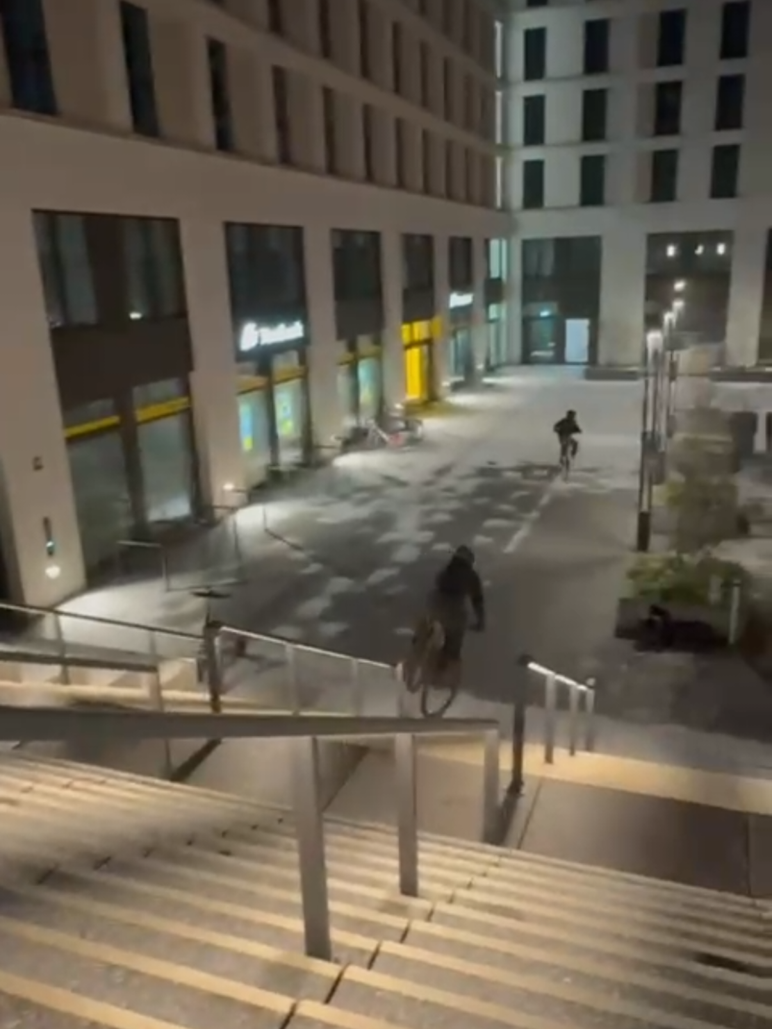@DöDEL