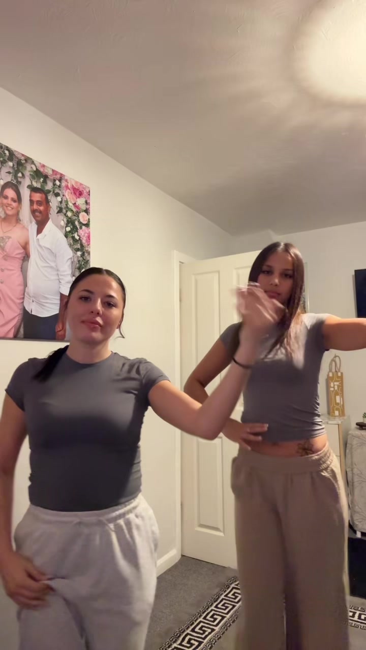 @livelaughlove