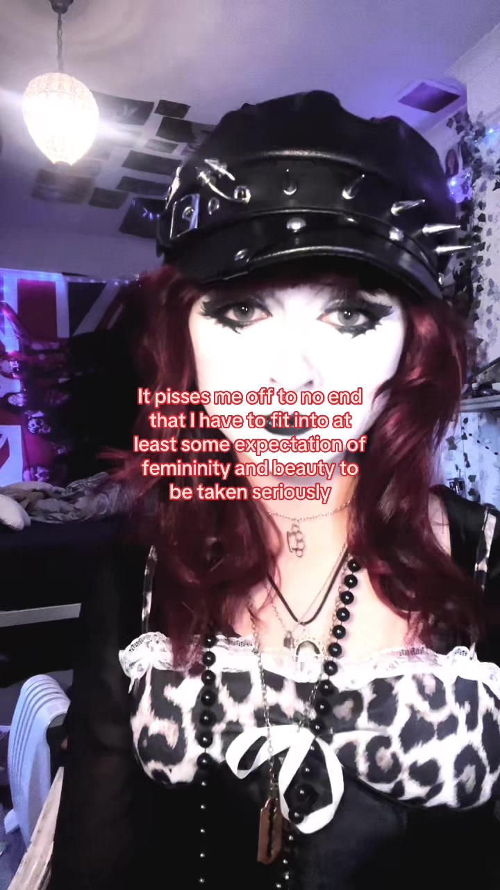 @ᛑᛗᛛ Soph 🦇