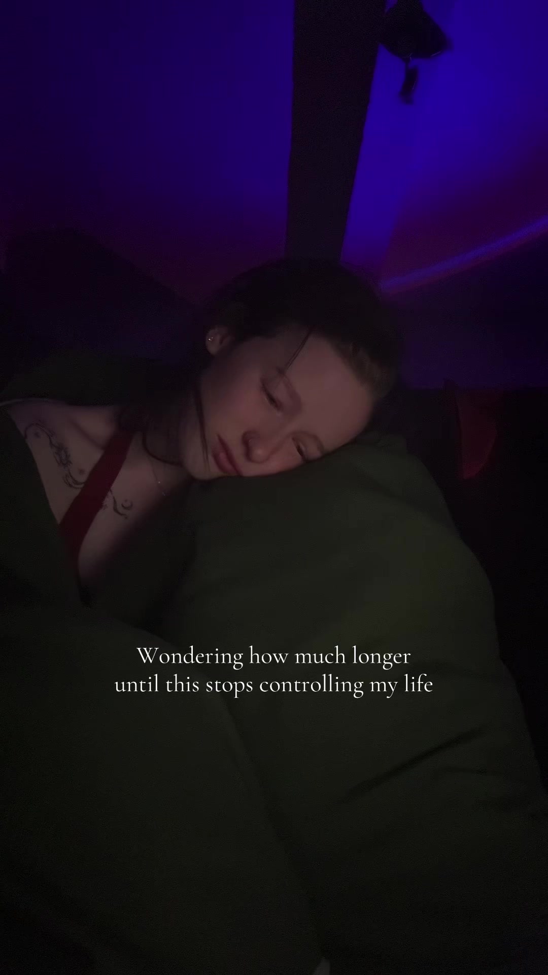 @E L L I E.
