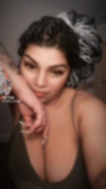 @𝑺𝒆𝒍𝒚𝒏🖤