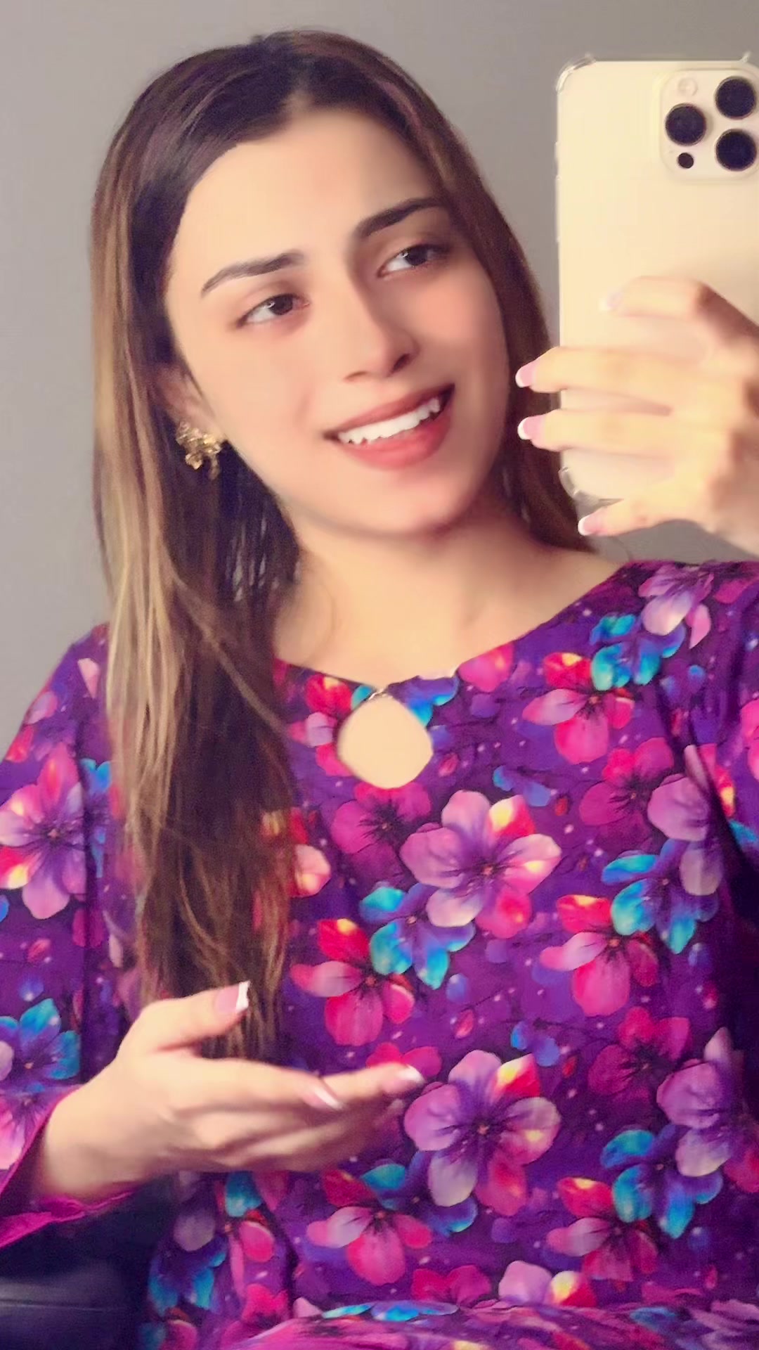 @𝐄𝐬𝐡𝐚 𝐀𝐥𝐢