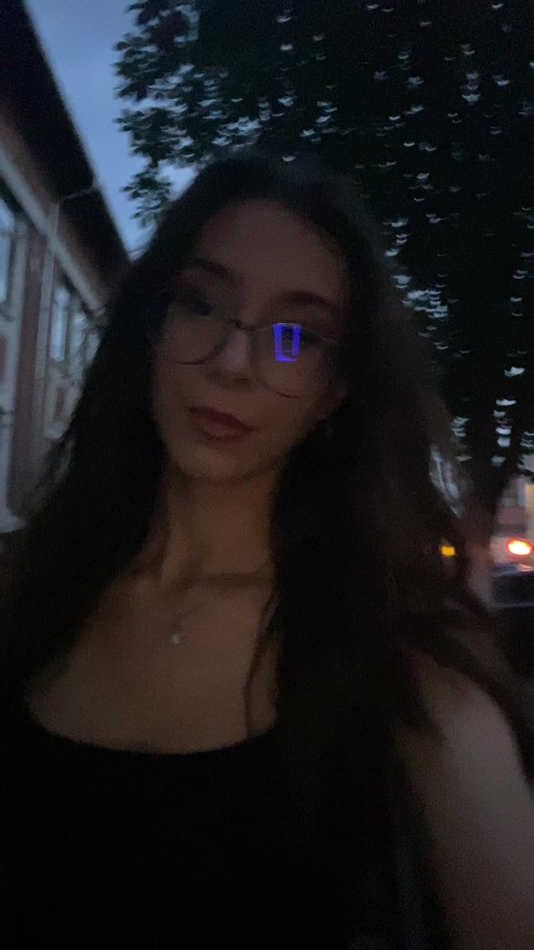 @⃟