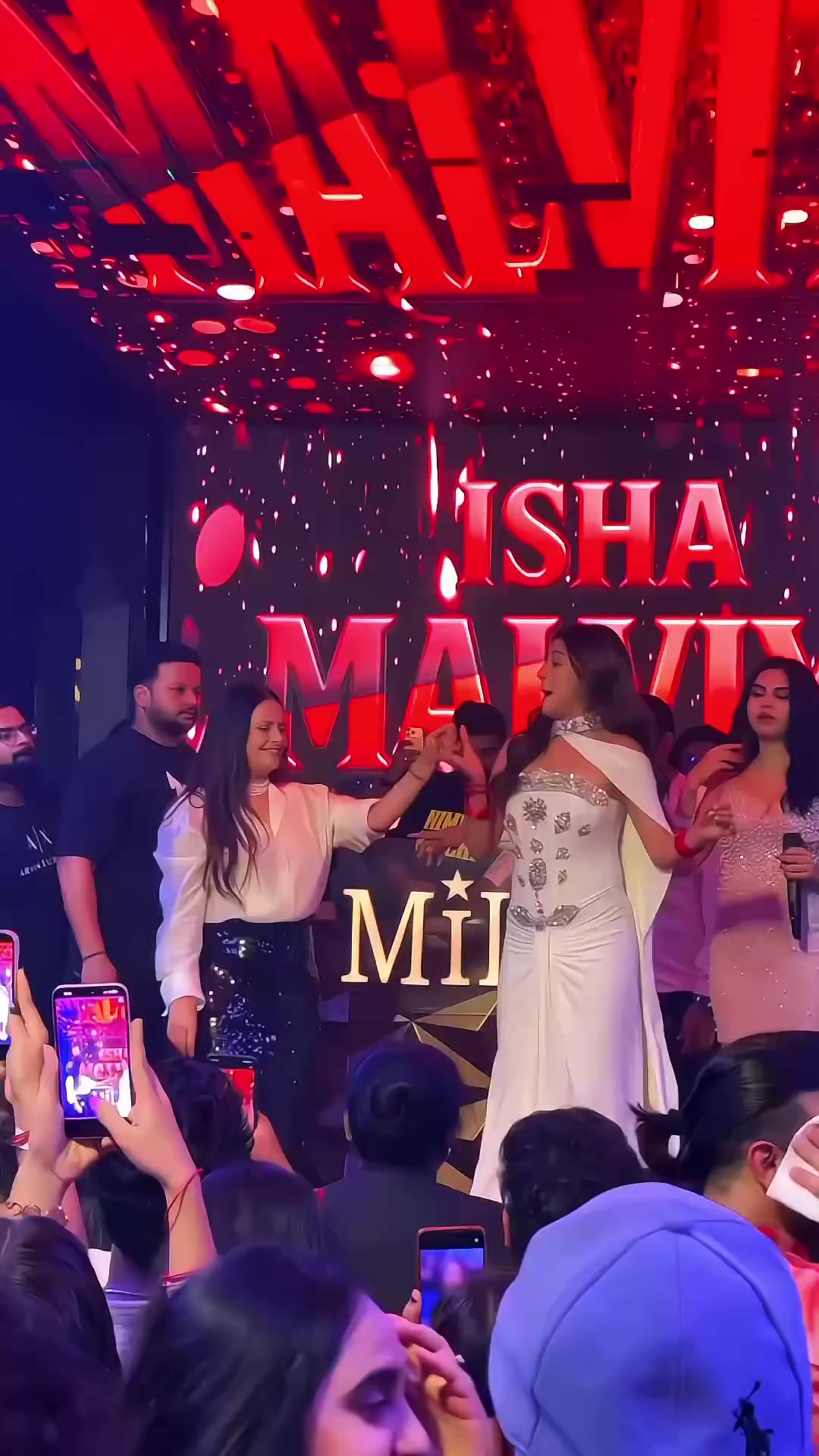 @❤️isha malviya❤️