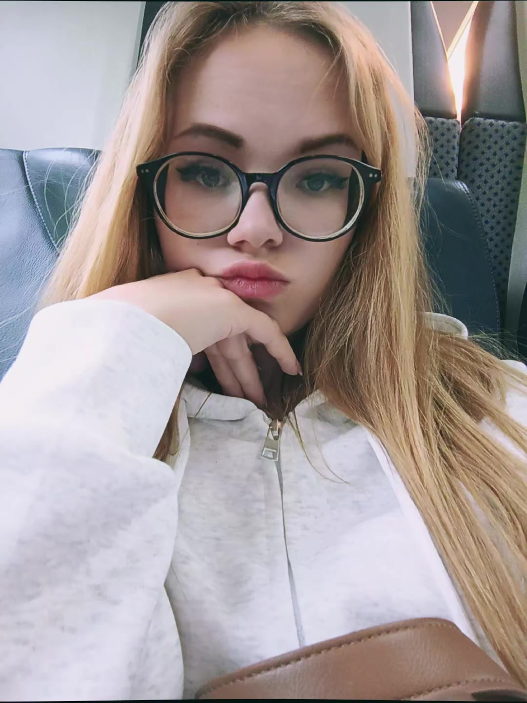 @KaroStyle 💥