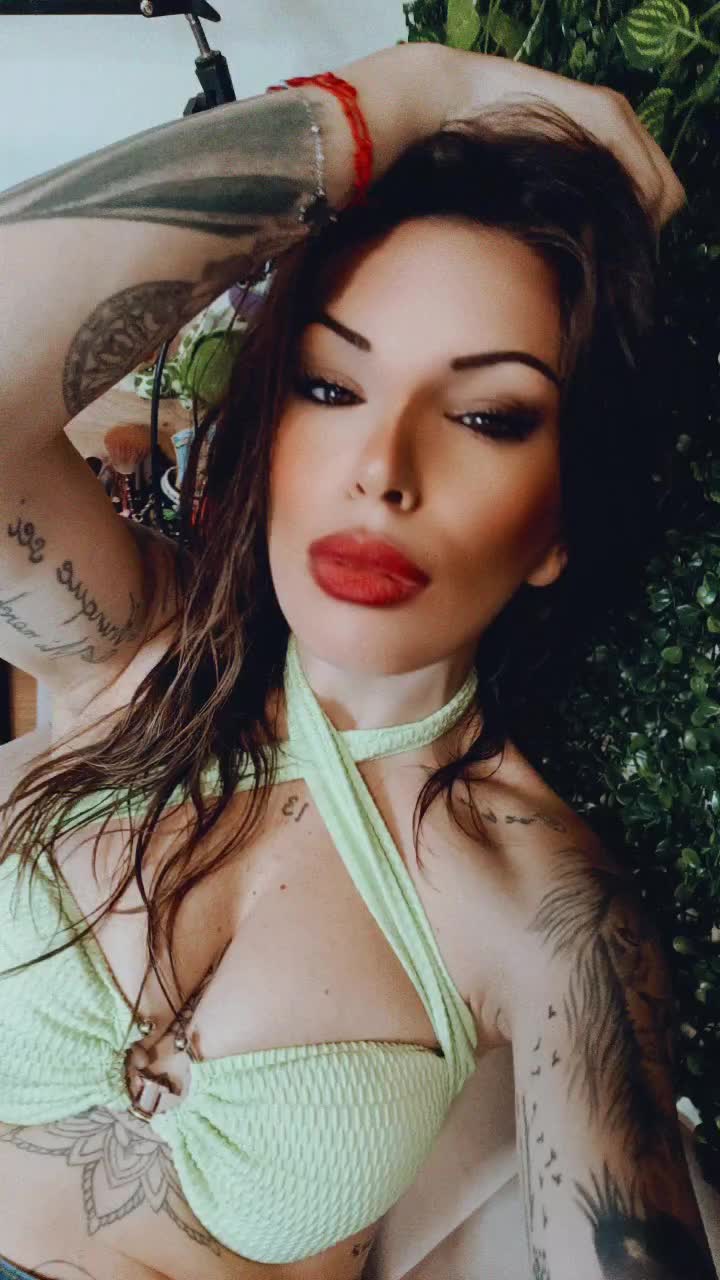@⚜️❤🔥LA REGINA DI TIK TOK🌹🐿