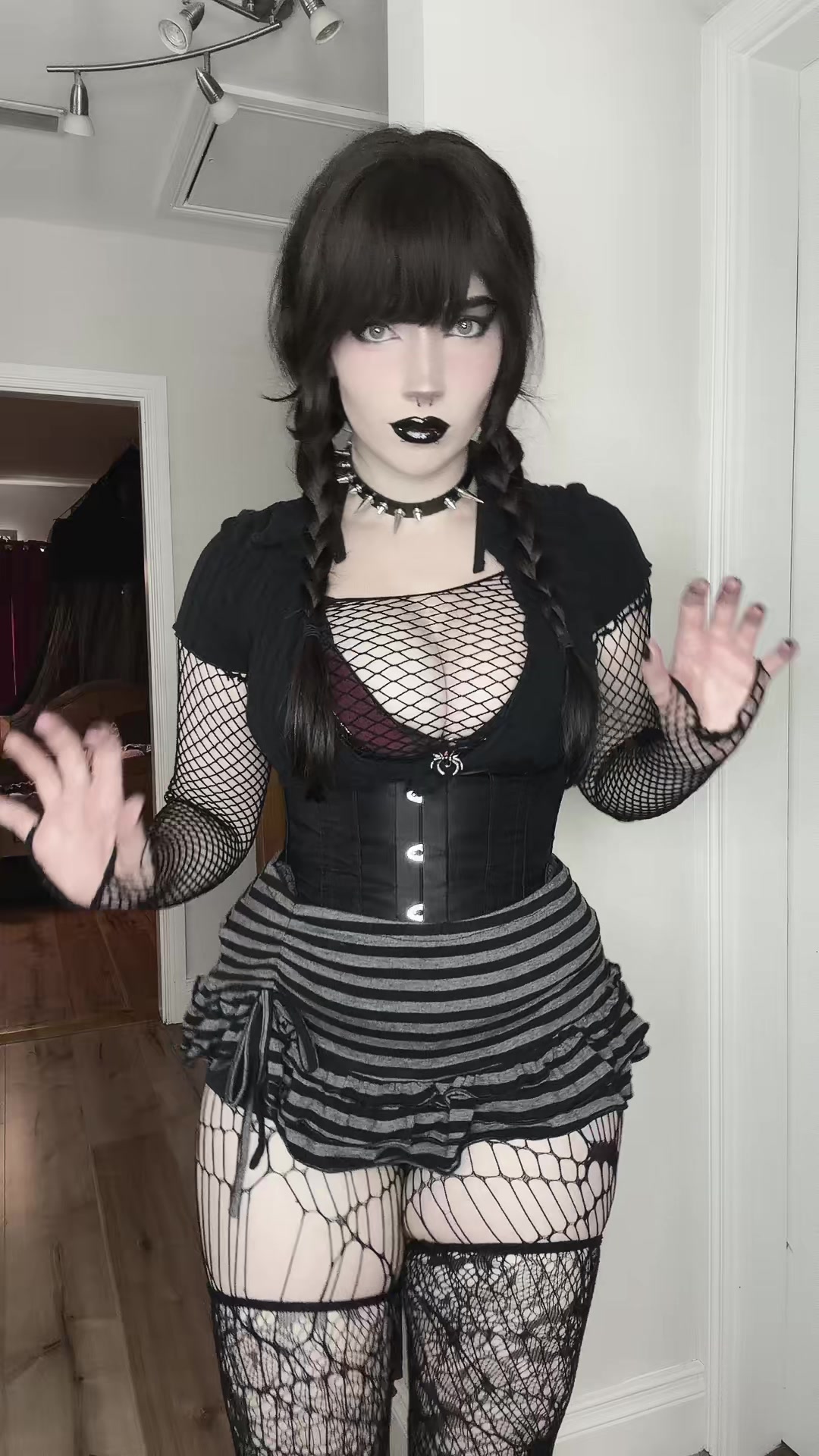 @Cutiegothxo