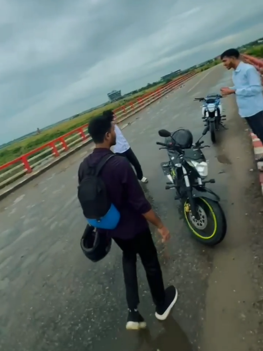 @𝑴𝒓.𝑺𝒐𝒖𝒓𝒂𝒗🇧🇩