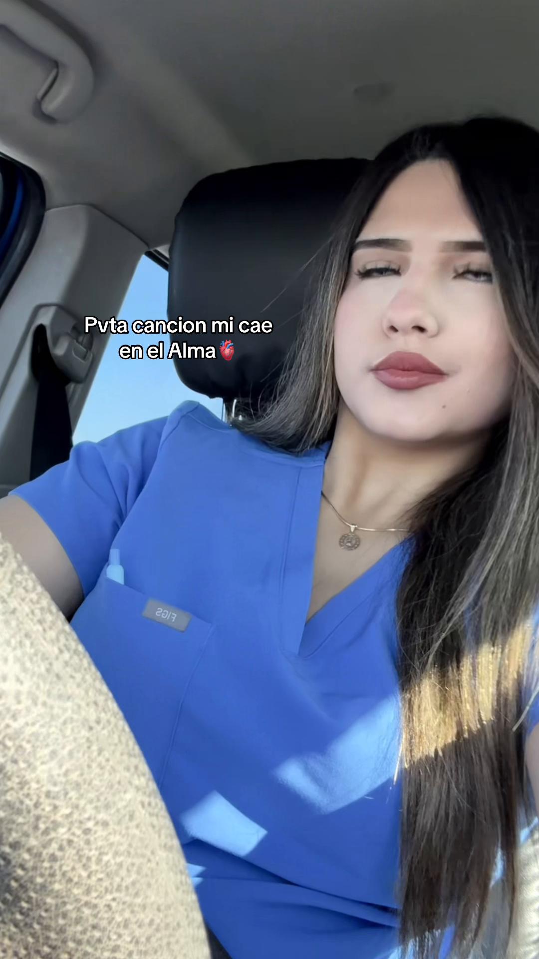 @Emily Quiñonez👸🏻