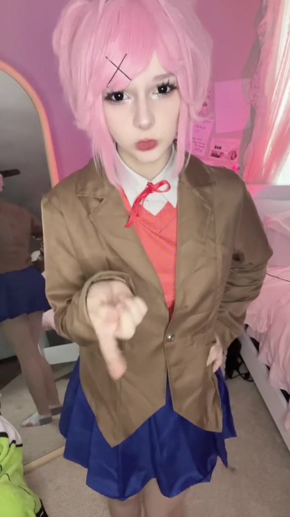@⌗⋮♡⸝⸝ Mari・⟢