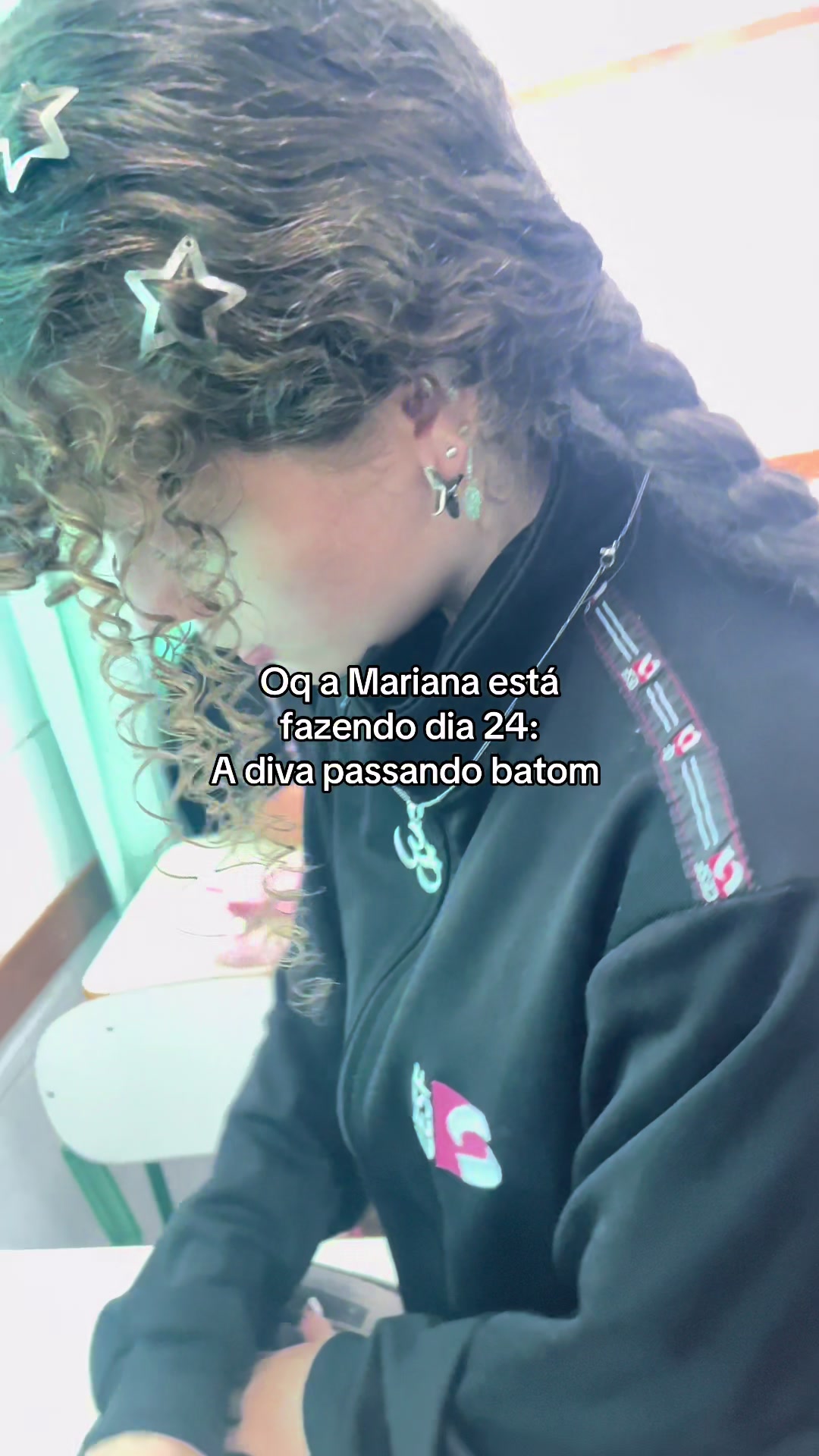 @oq a Mariana está fazendo 🙄