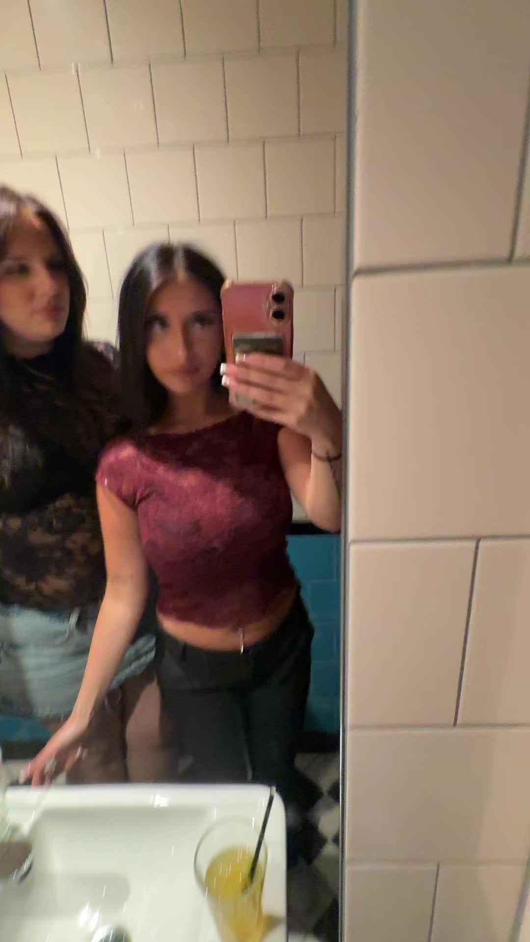 @elina